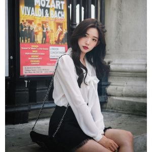 cách thắt nơ đồng phục