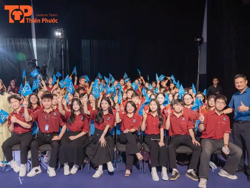 Đồng phục trường đại học Nguyễn Tất Thành Phong Cách, Năng Động 9 Đồng phục áo sơ mi trường Đại học Nguyễn Tất Thành