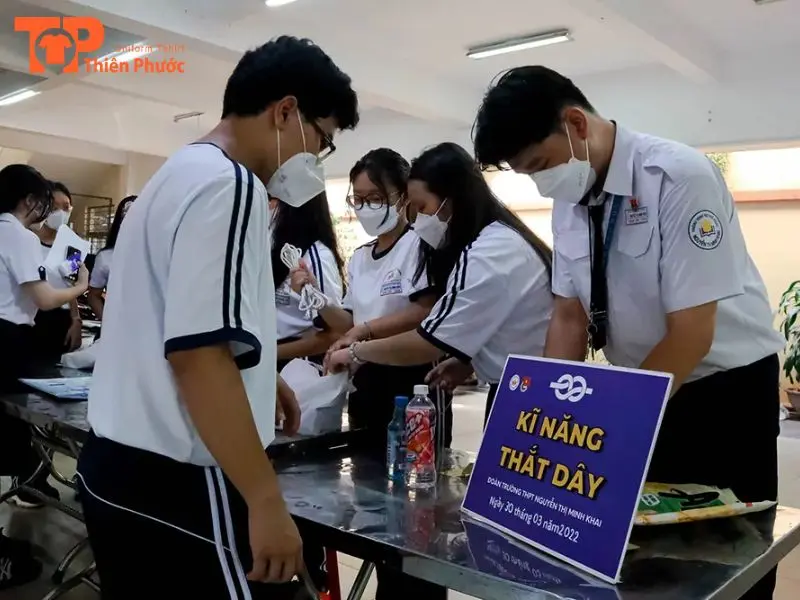 Nét Đẹp Trong Top 5+ Đồng Phục Trường Nguyễn Thị Minh Khai TPHCM 12 Bộ đồng phục thể dục trường Nguyễn Thị Minh Khai