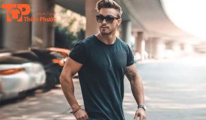 9+ Cách phối đồ với áo thun đồng phục nam LỊCH LÃM đơn giản