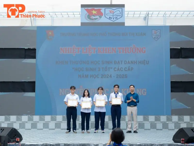 Mẫu Đồng phục trường Bùi Thị Xuân Quận 1 TRẺ TRUNG Thanh lịch 9 Áo sơ mi đồng phục thanh lịch