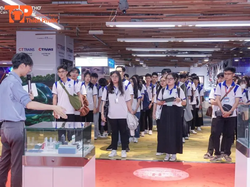 Áo đồng phục thể dục trường Đại học Cần Thơ mẫu mới