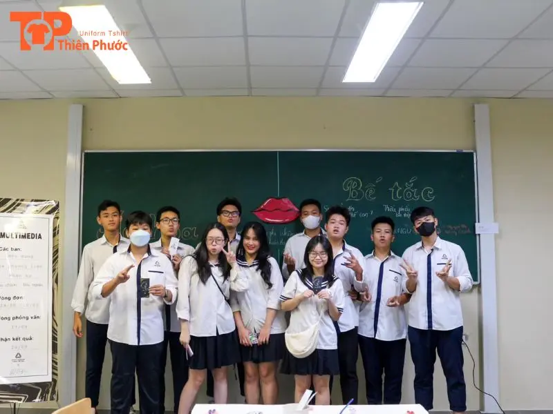 Áo đồng phục sơ mi trường Lương Thế Vinh thủy thủ ngây thơ và trong sáng