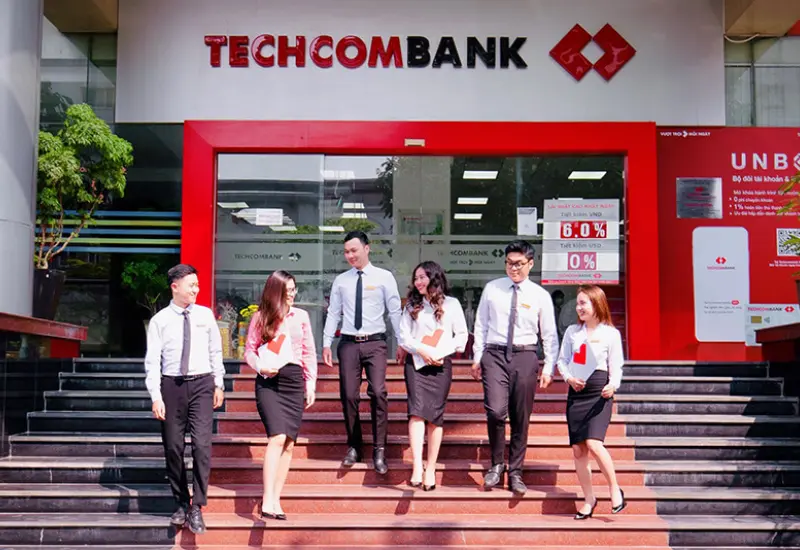 Ngoài những đơn vị nổi bật, thị trường còn có nhiều công ty uy tín như May Kim Vàng, Đồng phục Việt, May Phương Thảo. Các điểm nổi bật: