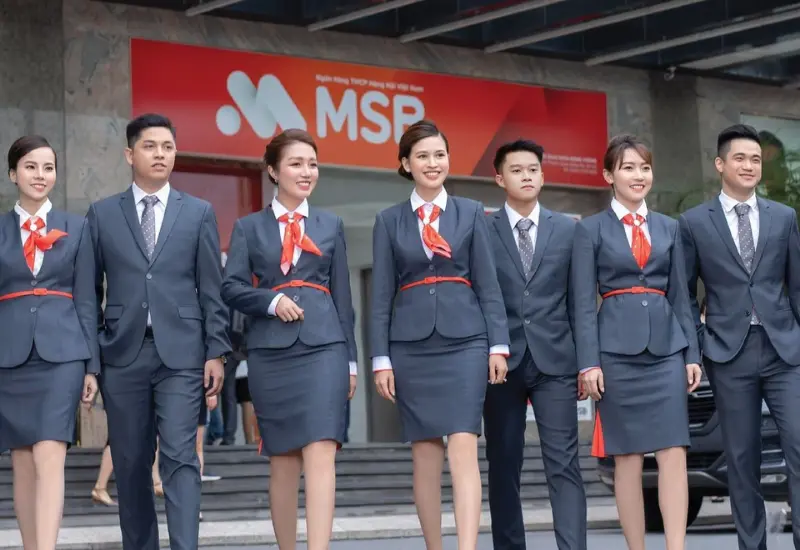 Đồng phục đồng bộ giúp xây dựng tinh thần tập thể vững mạnh và đoàn kết.