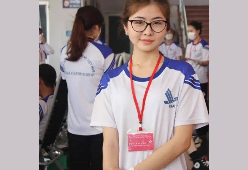 Đồng phục học viện hàng không: Quy định & Bộ sưu tập mẫu chuẩn VAA 9 Trang phục sự kiện giúp học viên gắn kết tinh thần đoàn đội và nâng cao trải nghiệm trong hoạt động ngoại khóa.