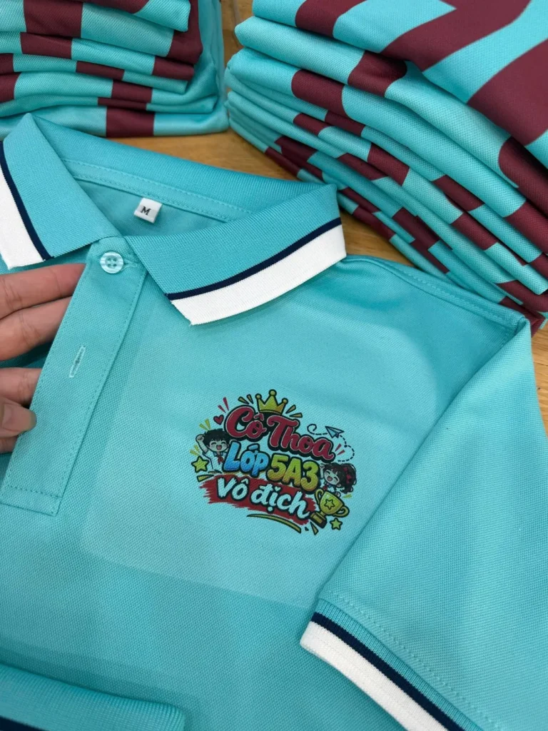 In PET Là Gì? Toàn Tập Về In DTF Cho Áo Thun & Đồng Phục 34 In PET logo áo lớp trên polo xanh ngọc – Đồng Phục Thiên Phước